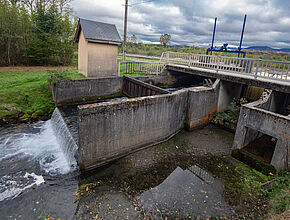 Visite de la réalimentation de la rivière Gers par le Canal de la Neste sur le plateau de Lannemezan, bassin versant des rivières de Gascogne, commentée par la CACG (Compagnie d’Aménagement des Coteaux de Gascogne) - Agrandir l'image (fenêtre modale)