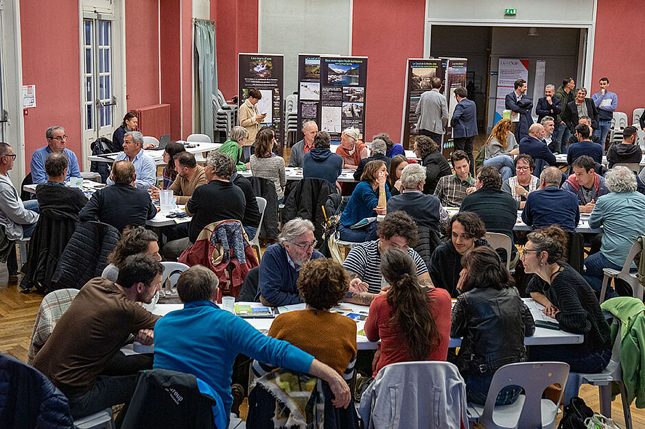 Lancement de la concertation préalable à Auch - 14 mars 2023 -  © CLE NRG - Agrandir l'image (fenêtre modale)